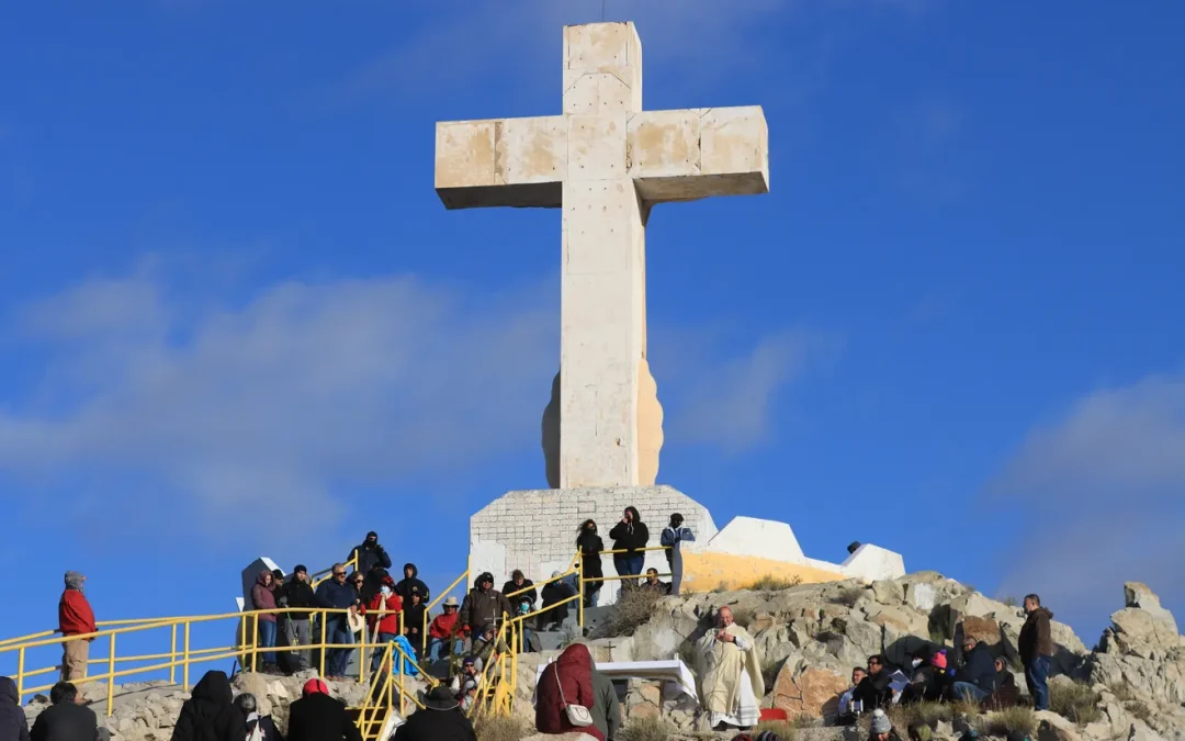 Mount Cristo Rey pilgrimage; see the photos