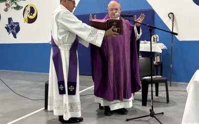 Bishop of Las Cruces celebrates Ash Wednesday at Otero County Prison, Processing Center